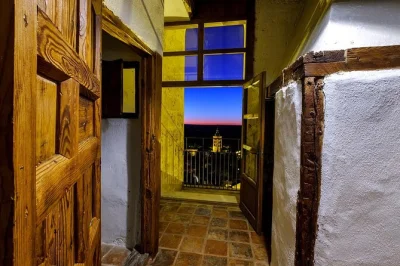 Climb segovia’s cathedral tower on a guided tour, explore the bell rooms, and enjoy panoramic city views. includes entry to the cathedral and exhibition halls.