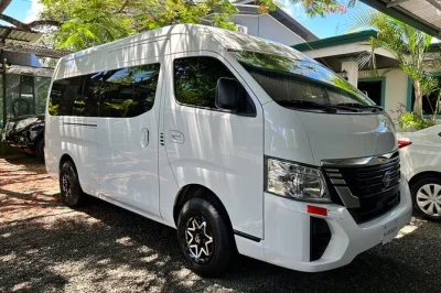 Transporte do aeroporto sjo até manuel antonio com conforto e motorista local. paradas flexíveis, wifi grátis e água mineral. veículos premium e atendimento personalizado.