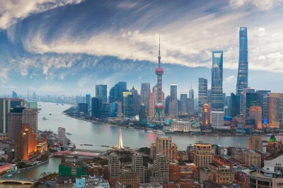 Parti da shanghai senza stress con un transfer privato di qualità dal tuo hotel all’aeroporto di pudong. include accoglienza, autista locale e veicoli comodi e flessibili.