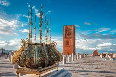 Entdecke rabats hassan-turm, das mausoleum von mohammed v und die kasbah bei einem tagesausflug ab casablanca. inklusive örtlichem guide, hin- und rückfahrt sowie hotelabholung.