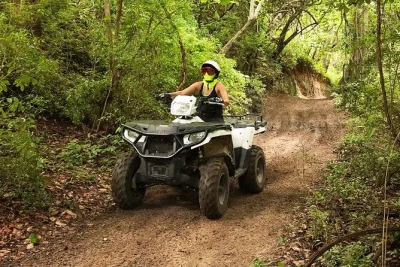 Esplora i sentieri della giungla di sierra de vallejo vicino a puerto vallarta in atv, accompagnato da guide locali. include casco, acqua in bottiglia e pick-up da punti selezionati.