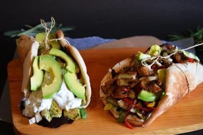 Assapora il meglio di antigua con un tour guidato tra 9+ degustazioni, storie del posto e dessert incluso. cammina per la città, incontra chef e scopri sapori nascosti.