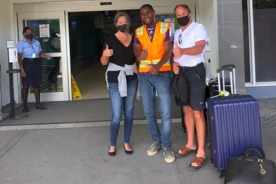 Traslado privado desde el aeropuerto de montego bay a hoteles blue waters, coral springs o palladium. vehículo con aire acondicionado y conductor local, con opción a parada.