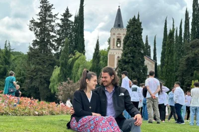 Explore os vinhedos de kakheti, o mosteiro de bodbe e as ruas de paralelepípedos de signagi em um tour privado saindo de tbilisi. inclui degustação de vinhos, guia local e traslado do hotel.