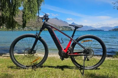 Discover queenstown’s lakeside trails and vineyards with a high-quality e-bike rental. flexible 4 or 8 hour hire, local maps, and friendly advice included.