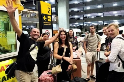 Phuket, traslado privado desde el aeropuerto al hotel con chofer local. evita filas y taxis, disfruta de un servicio cómodo, seguro y sin estrés.