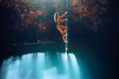 Descubre el blue hole mineral en negril, prueba hierbas locales y disfruta el atardecer en rick’s café. transporte privado, guía local y almuerzo incluidos.