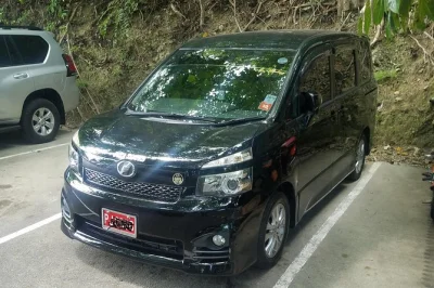 Llega a montego bay y disfruta de un traslado privado hasta tu resort con un conductor local amable, aire acondicionado y consejos para tu viaje a jamaica. recogida incluida.