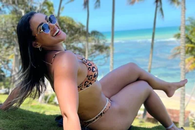 Découvrez praia do satu et caraíva en bahia lors d’une excursion guidée au départ de porto seguro. transport privé, traversée en pirogue, photos et guide local inclus.