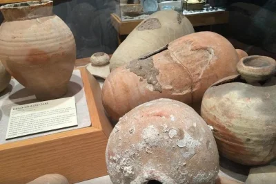 Découvrez le musée maritime mel fisher à key west avec une visite audio, des trésors de naufrages authentiques et des expos marquantes sur l’histoire locale. billet inclus.