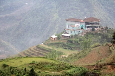 Experience sapa’s remote villages, trek rice terraces, stay in homestays, and share meals with locals. includes pickup, english-speaking guide, and all meals.