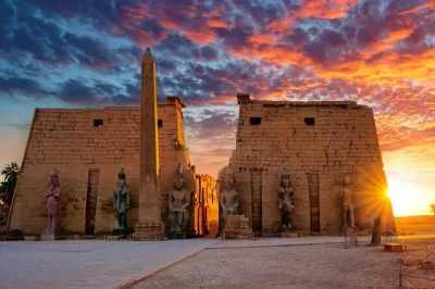 Descubre el valle de los reyes, el templo de karnak y el templo de luxor en un día con un guía local. incluye recogida en hotel, transporte con aire acondicionado y entradas.