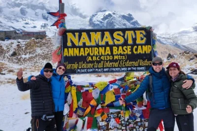 Erlebe die annapurna base camp wanderung ab kathmandu mit lokalen guides, allen genehmigungen, mahlzeiten und transport. genieße authentische dörfer und atemberaubende himalaya-ausblicke.