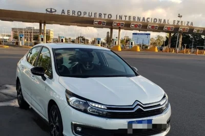 Traslado privado desde aeropuerto ezeiza a tu hotel o puerto en buenos aires, con chofer local, wifi a bordo y atención 24/7 para tu tranquilidad. incluye recogida.
