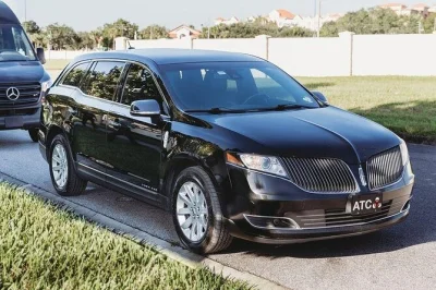 Transfert privé en berline de port canaveral à l’aéroport d’orlando mco avec wifi, chauffeur local et prise en charge flexible. tous frais inclus, sièges bébé sur demande.