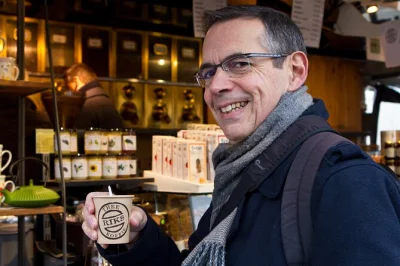 Entdecke brügge bei einer privaten stadtführung mit lokalem guide, erlebe eine entspannte bootsfahrt auf den kanälen und besuche die brauerei de halve maan. inklusive führung und bootstickets.