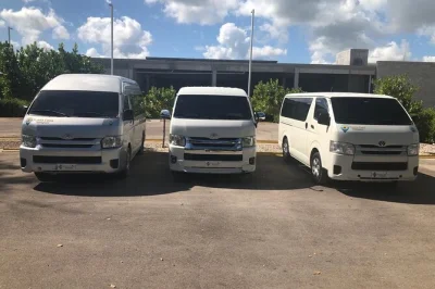 Privater flughafentransfer in punta cana, bavaro oder uvero alto mit lokalem fahrer. inklusive abholung, sicherer fahrt und persönlichem service für entspanntes ankommen.