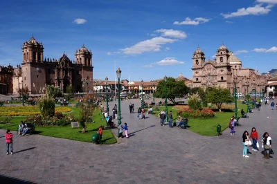 Explore cusco’s san pedro market, cathedral, and qorikancha temple with a bilingual guide. includes hotel pickup and entry tickets for a seamless experience.