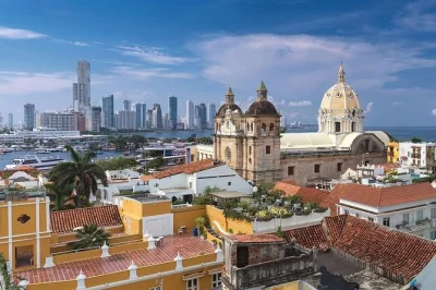Private stadtrundfahrt durch cartagena mit hotelabholung. besuchen sie die altstadt, das san felipe schloss, getsemaní & las bóvedas. flexible startzeiten. buchen sie jetzt ihren platz.