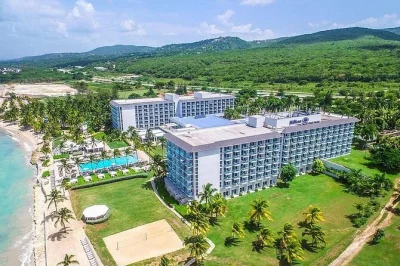 Traslado privado desde el aeropuerto de montego bay hasta dreams rose hall resort con recogida, conductor local y paradas para disfrutar el camino. reserva para llegar sin estrés.