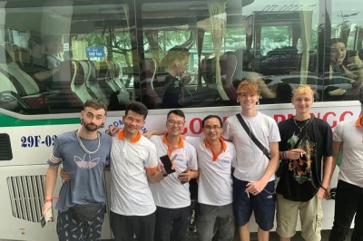 Transfer direto do old quarter de hanoi para a ilha cat ba com pickup no hotel, travessia de barco rápido, wifi e viagem ágil. opções flexíveis de bilhete aberto.