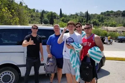 Corfù, palazzo achillion, spiagge e villaggi: crea il tuo tour privato con autista, pick-up flessibile e scelta delle tappe. guida opzionale disponibile.