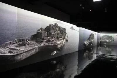 Visita il gunkanjima digital museum a nagasaki. rivivi la vita nell’isola mineraria con mostre immersive e storie autentiche. prenota subito i biglietti.