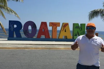 Start your roatan day trip your way—choose activities, enjoy private transport, and connect with local guides. includes flexible pickup and refreshments.