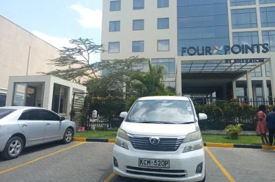Découvrez nairobi avec une voiture privée et un chauffeur expérimenté, prise en charge à l’aéroport ou à l’hôtel, horaires flexibles et conseils locaux. wifi, eau et trajets agréables en 