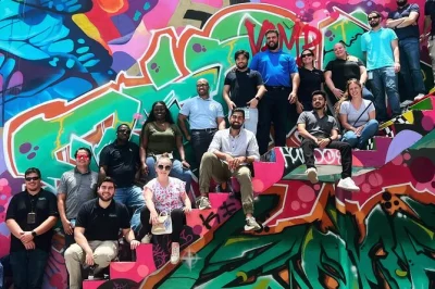 Erlebe wynwood in miami bei einer street art tour mit lokalem guide. entdecke berühmte murals, höre künstlergeschichten und hol dir tipps für mehr erkundungen.