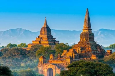Explore bagan’s ancient temples, riverside pagodas, and local villages with a licensed guide. includes hotel pickup, ac car, and insider tips.