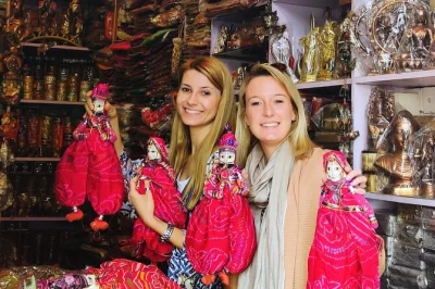 Entdecke jaipurs beste einkaufsziele—bapu bazaar, johari bazaar, teppiche, blockdrucke & edelsteine. lokaler guide, abholung und individuelle stopps inklusive.