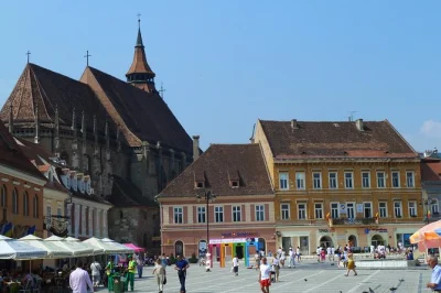 Step onto brasov’s medieval streets with a spanish-speaking guide, climb the black tower for city views, wander council square, and stroll republicii street. includes local guide.