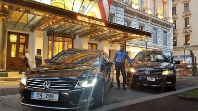 Viaja de praga a múnich con un conductor privado y disfruta de una parada de 2 horas en la famosa cervecería pilsner urquell en plzen. reserva tu traslado con vistas ahora.