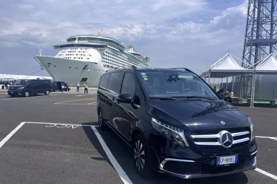 Chegue tranquilo em bologna e vá direto para o porto de cruzeiros de ravenna com transfer privado, motorista local e minivan mercedes confortável. fácil de reservar.