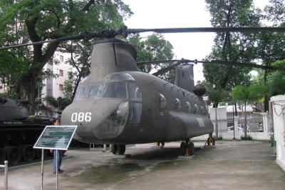 Sinta a energia de saigon em um tour à tarde — visite mercado ben thanh, catedral de notre dame, museu dos vestígios da guerra e muito mais. inclui traslado do hotel.