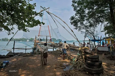 Fort kochi & mattancherry erleben: chinesische fischernetze, gewürzmärkte, synagogen und echte einblicke mit lokalem guide aus kochi. inkl. wasser.
