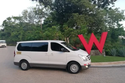 Direkt vom liberia flughafen zum westin playa conchal: privater transfer mit klimaanlage, wasserflaschen und 24-stunden service für stressfreie buchung.