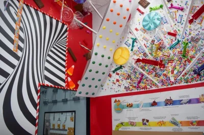 Découvrez miami et le bulk candy store avec une visite guidée, dégustations gourmandes, histoire des bonbons, échantillons offerts, réduction en boutique et accès fauteuil roulant.