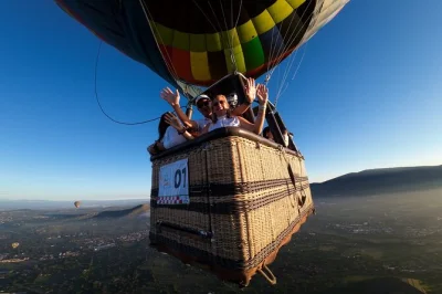 Float above teotihuacán’s pyramids at sunrise, toast your flight, and enjoy breakfast in a cave. includes optional hotel pickup and local drink tasting.