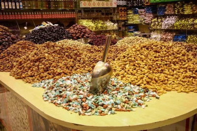 Feel dubai’s contrasts on a city tour—ride an abra, wander the spice & gold souks, see palm jumeirah, and choose burj khalifa entry. pickup included for easy booking.