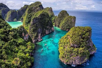 Desde phuket a maya bay en lancha privada, nada en la laguna pileh, conoce a los monos y relájate en la isla khai. incluye recogida y almuerzo.