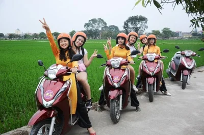 Feel hanoi’s countryside on a motorbike with women guides, cross long bien bridge, meet locals in ancient villages, and enjoy a real vietnamese lunch. pickup included.
