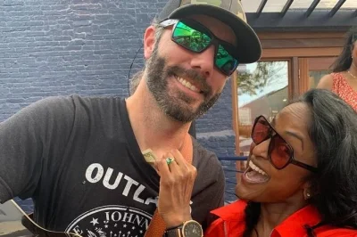 Erlebe helen auf eine ganz neue art: kreative schnitzeljagd mit live-remote-guide. löse rätsel, mach coole fotos und entdecke geheime ecken. jetzt buchen mit zugang zur bestenliste!