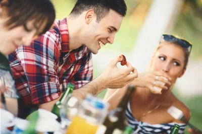 Comece seu dia em st thomas com um guia local, preparando coquetéis de rum na prática e um passeio gastronômico pelas delícias caribenhas — inclui todas as degustações e histórias da cidade.