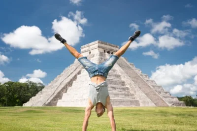 Scopri la storia maya a chichen itza, nuota nelle acque fresche di un cenote e passeggia per la coloniale valladolid. include pick-up in hotel, pranzo a buffet e guida bilingue.