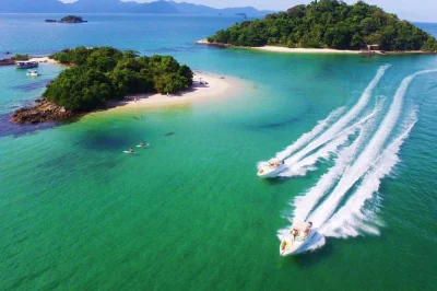 Angra dos reis: schwimmen im kristallklaren wasser, entspannen an den ruhigen stränden der ilha da gipóia und schnorcheln an den botinas-inseln. gemeinsame speedboot-tour mit flexiblen stopps.