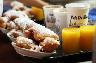 Descubre el french quarter de new orleans con un paseo histórico, historias en jackson square y la opción de probar beignets con café en cafe du monde. voucher flexible incluido.