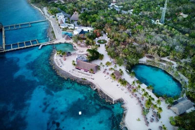Scopri il vero cozumel con un tour privato in jeep, guida locale, soste personalizzate e percorsi flessibili. include pickup, acqua in bottiglia e ingresso al santuario maya.