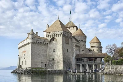 Step inside montreux’s chillon castle with flexible entry, explore at your own pace, and enjoy multilingual guides. includes easy access and helpful info onsite.
